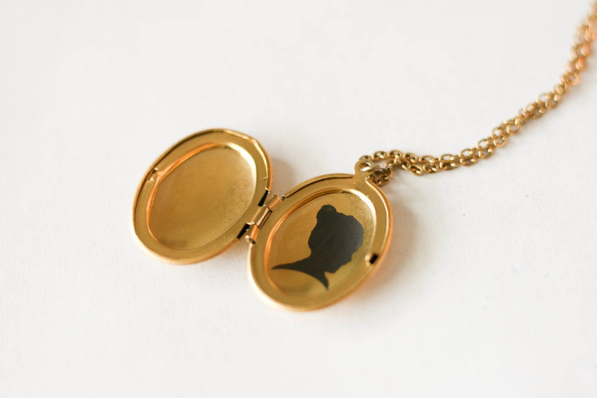 Engraved Silhouette Yellow Gold Necklace | Oval Locket - Rest of the Nest