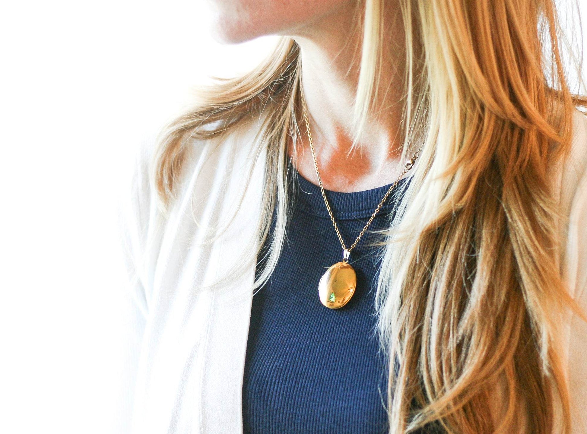 Engraved Silhouette Yellow Gold Necklace | Oval Locket - Rest of the Nest