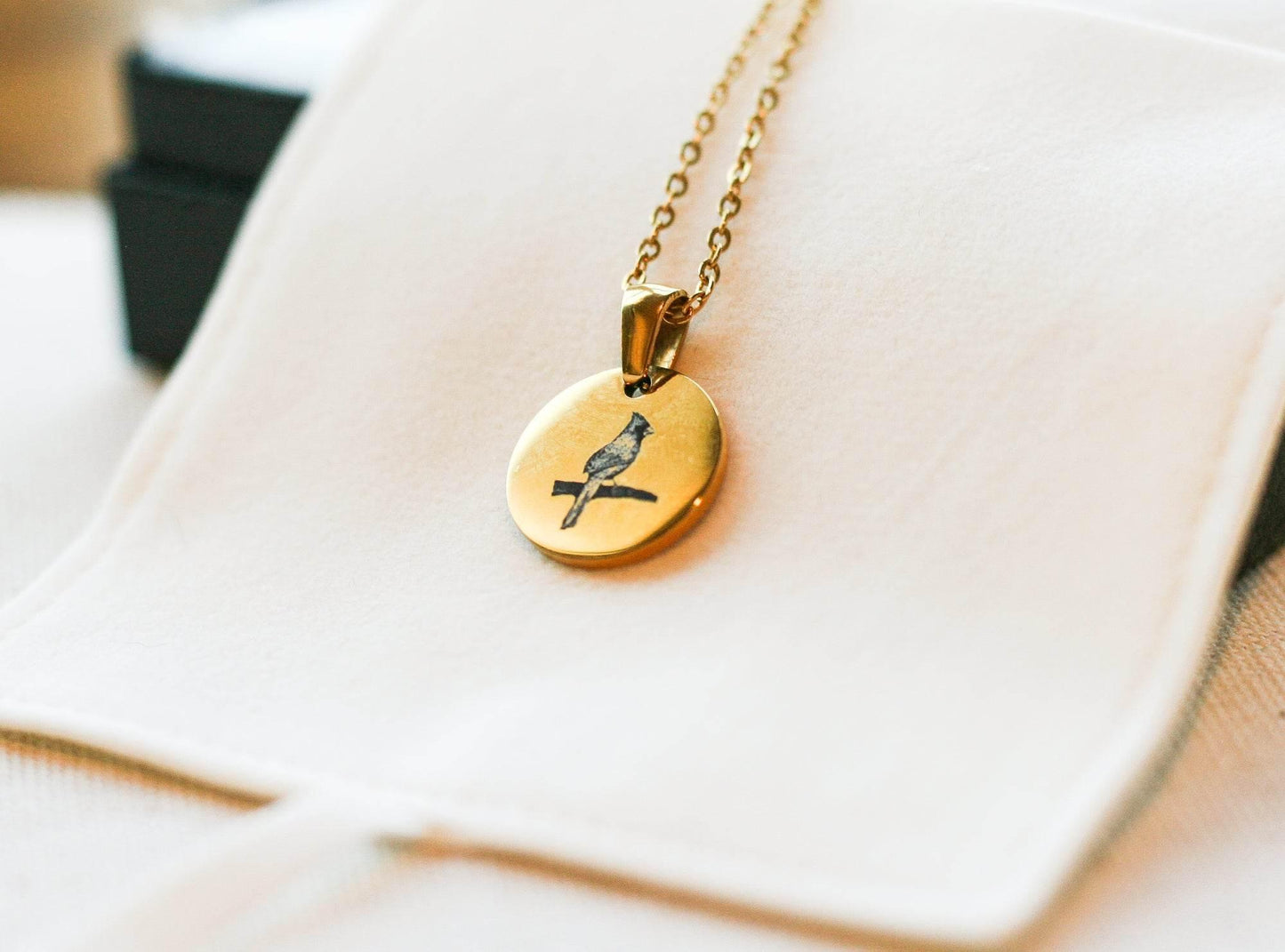 Cardinal Necklace | Yellow Gold Circle Pendant - Sale - Rest of the Nest
