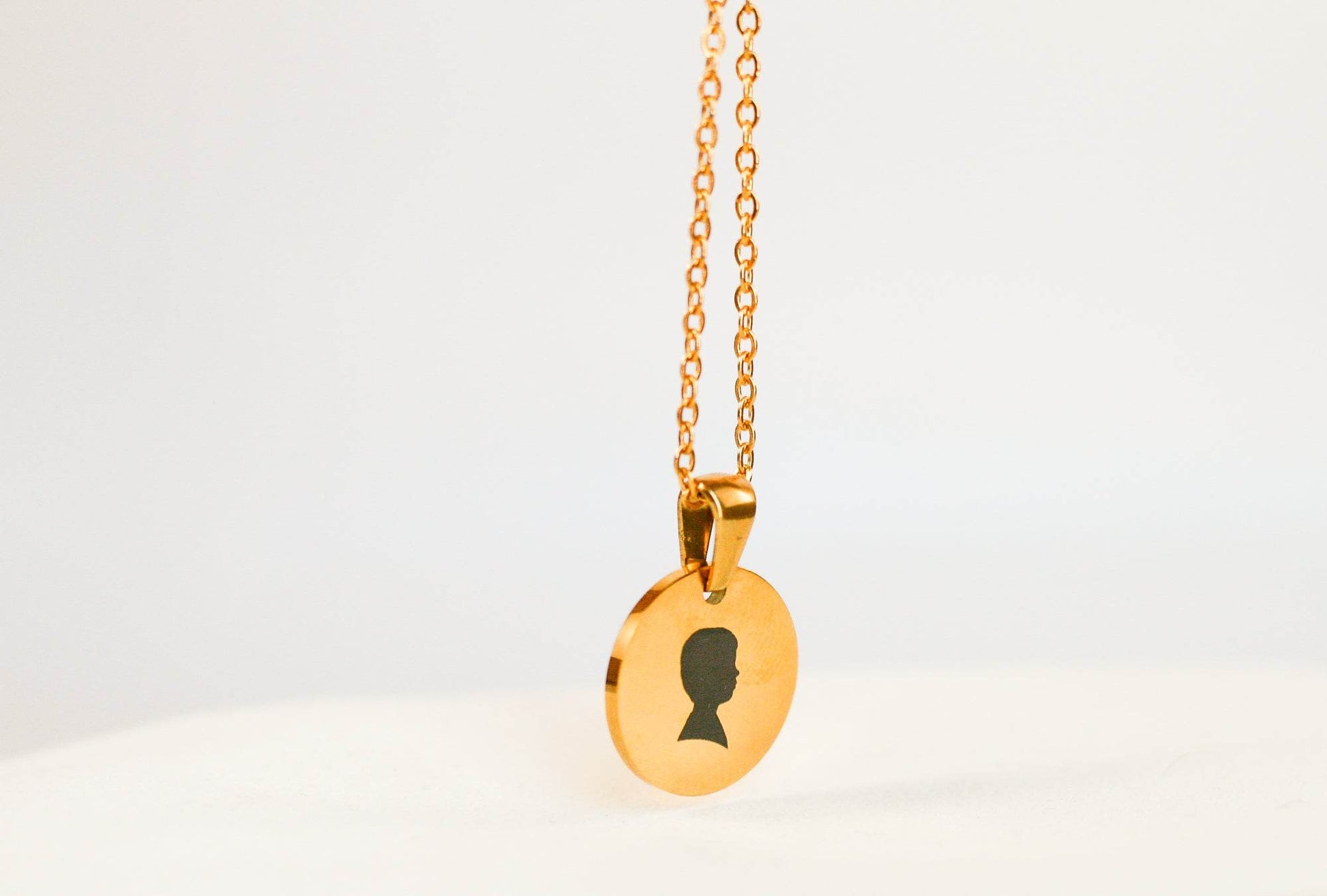Silhouette Necklace | Yellow Gold Pendant - Rest of the Nest