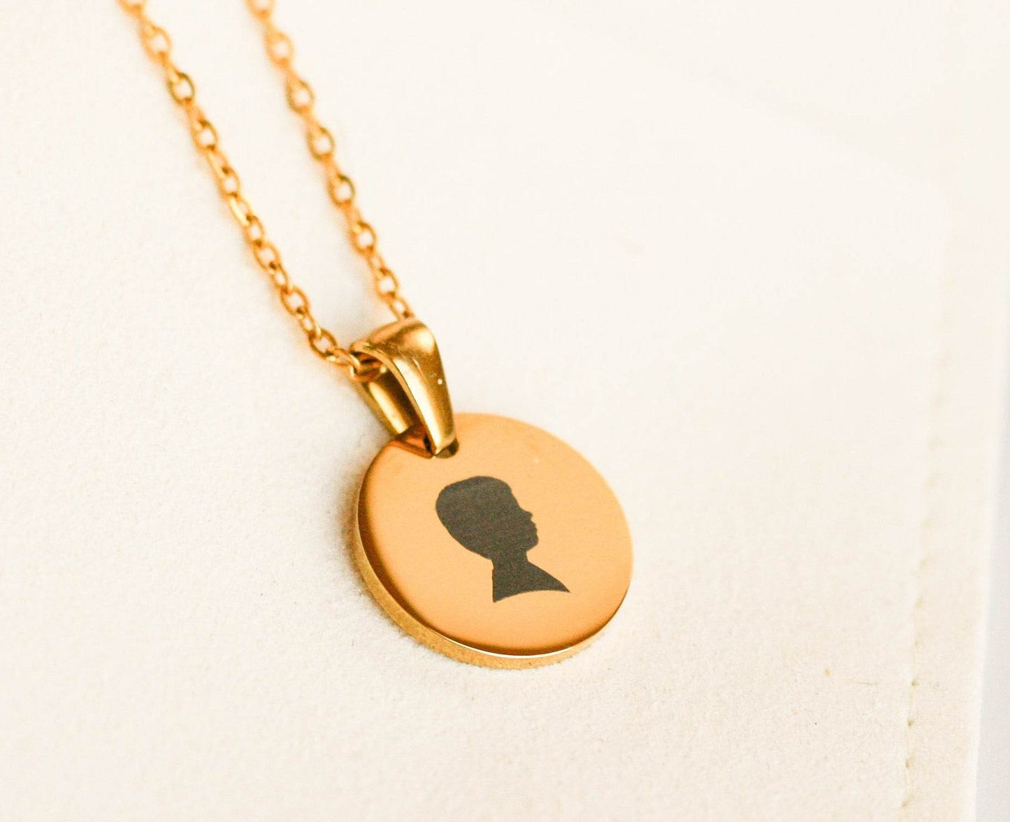 Silhouette Necklace | Yellow Gold Pendant - Rest of the Nest