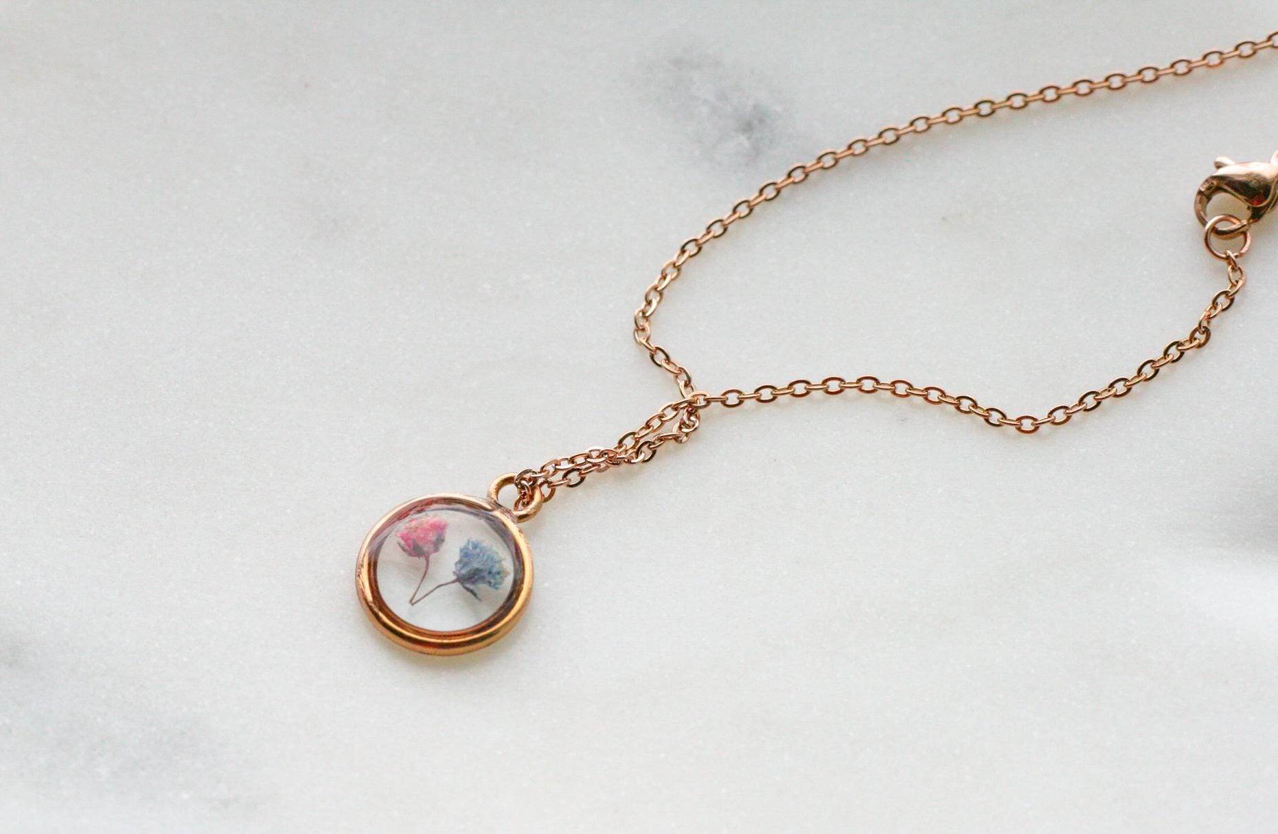 Pink, Blue or White Baby's Breath Flower Necklace | Circle Pendant - Rest of the Nest