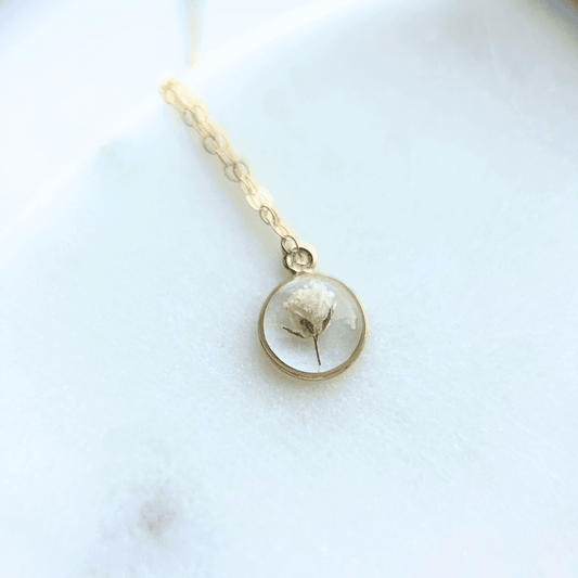 Baby's Breath Flower Necklace | 14k Gold Circle Pendant