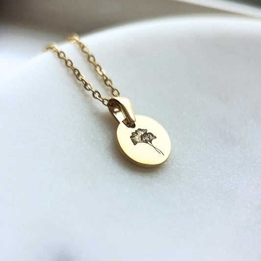 Ginkgo Leaf Necklace | Gold pendant
