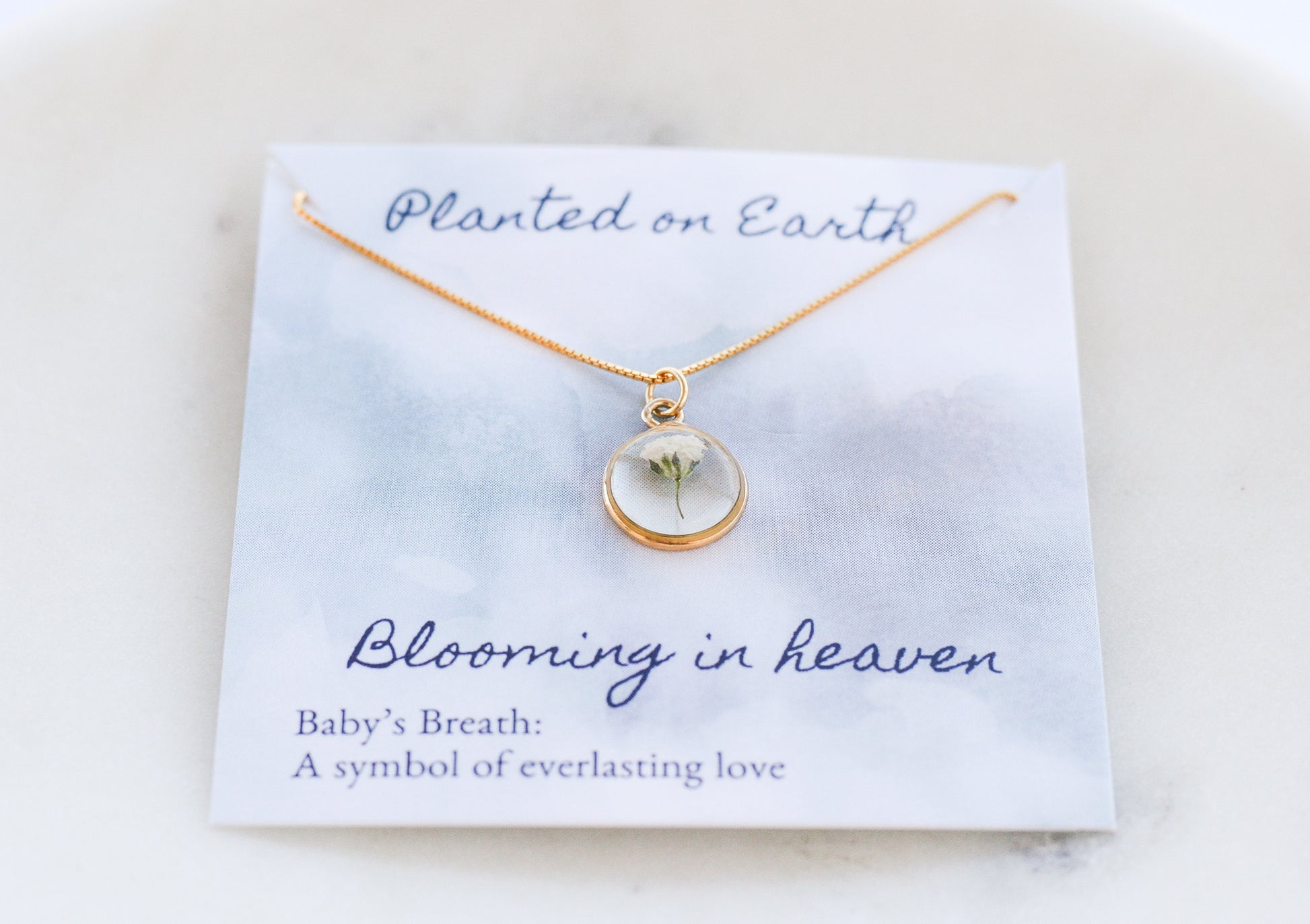 Baby's Breath Flower Necklace | 14k Gold Circle Pendant