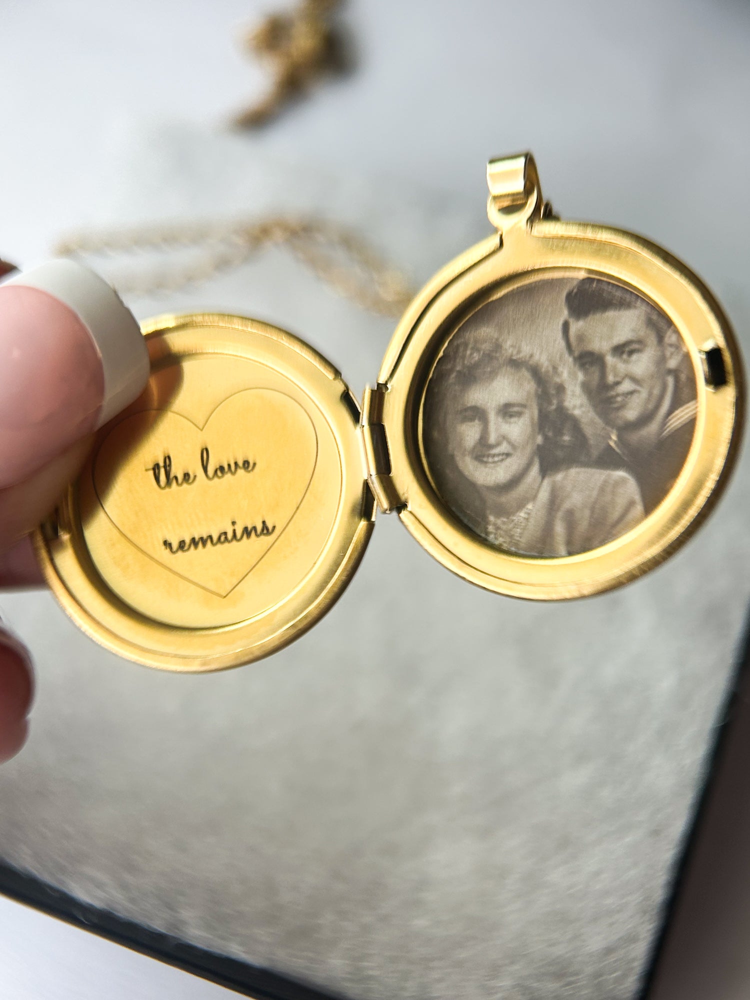 Engraved Picture Necklace | Circular Locket