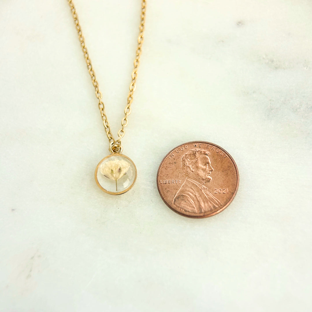 Baby’s Breath Memorial Necklace | 14k Gold Circle Pendant
