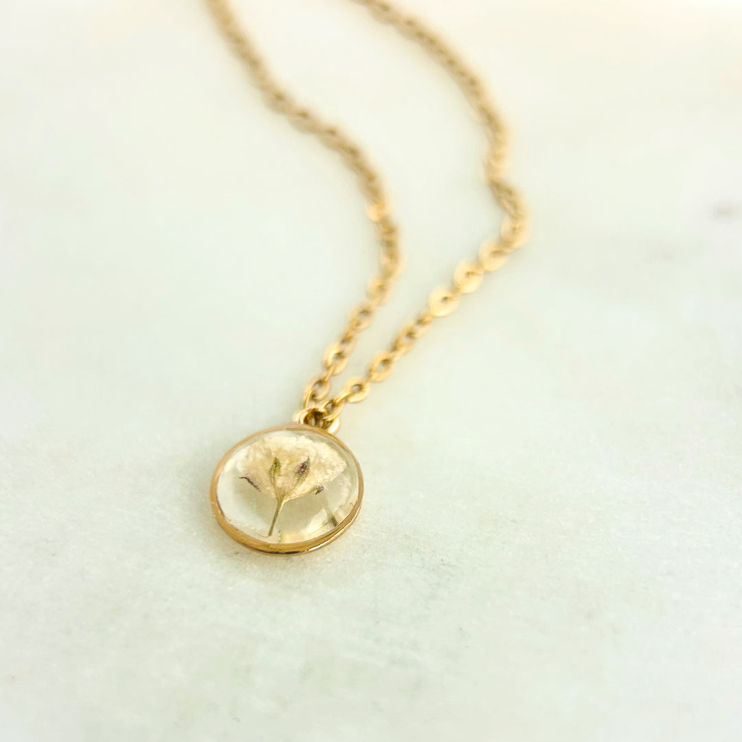Baby’s Breath Memorial Necklace | 14k Gold Circle Pendant
