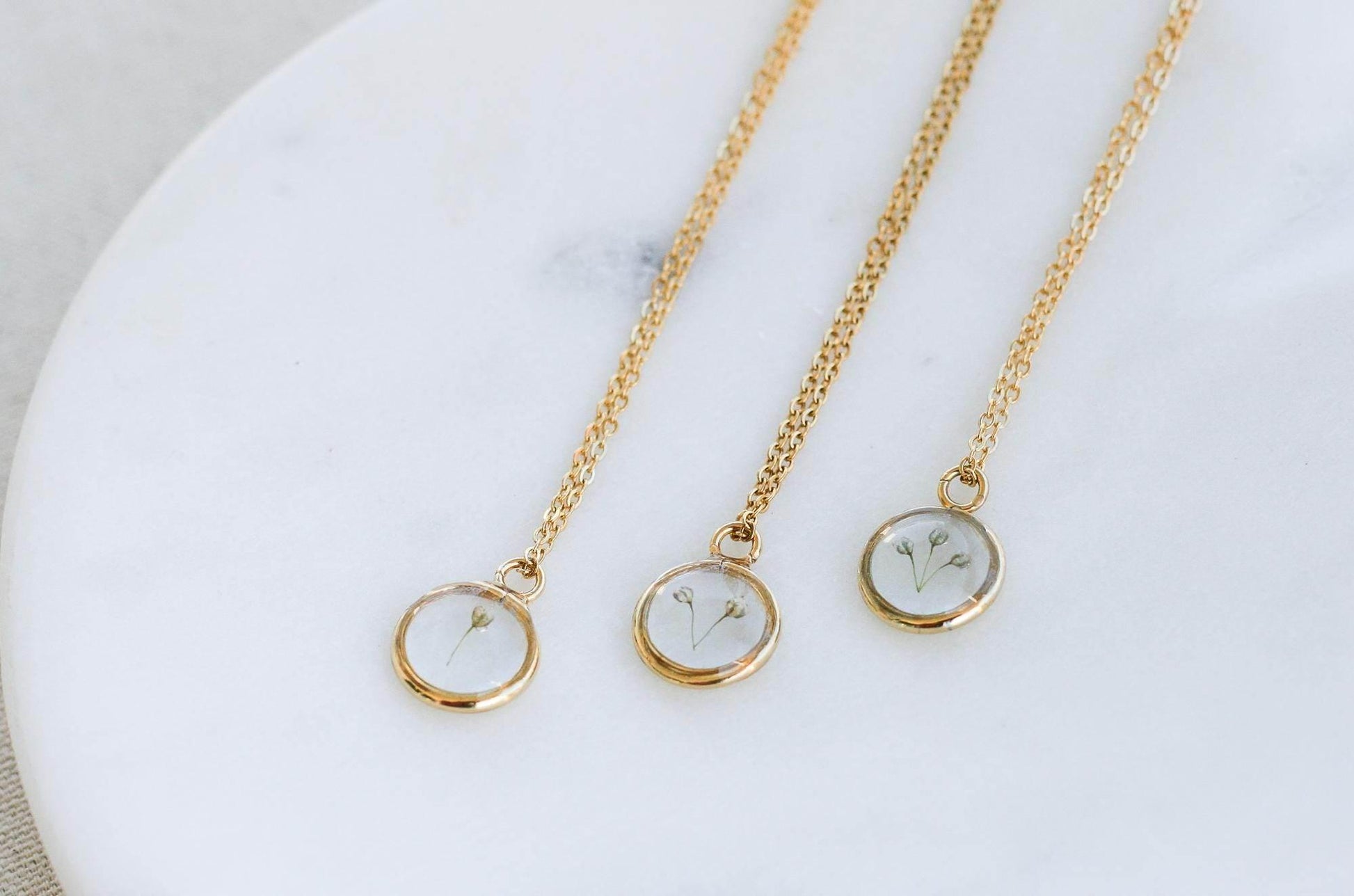 Baby's Breath Flower Necklace | Yellow Gold Circle Pendant - Rest of the Nest