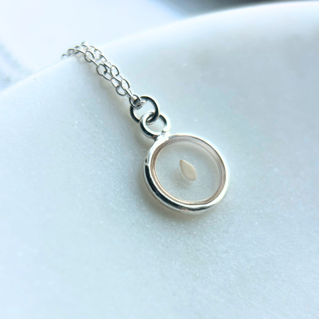 Sesame seed necklace | 5 weeks gestational age miscarriage necklace - Sale